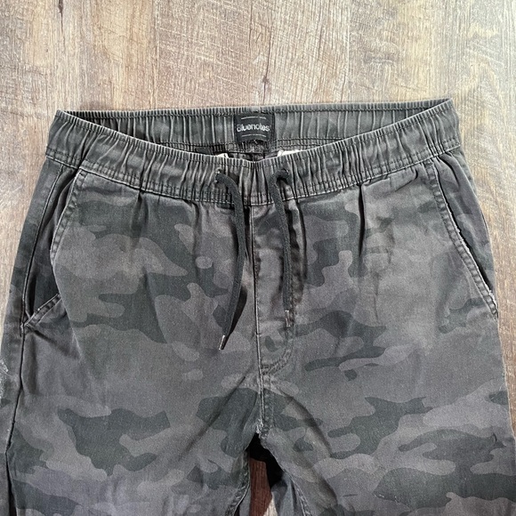 Bluenotes Grey Camo Khaki Pants - Picture 3 of 3